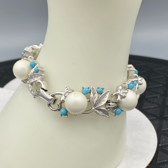 BEAUTIFUL! Sarah Coventry Vintage Art Deco Bracelet - Picture 7 of 7